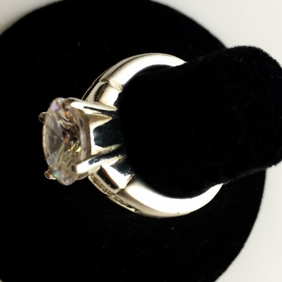 Solitaire Simulated Diamond Ring 925 Silver - Picture 4 of 5